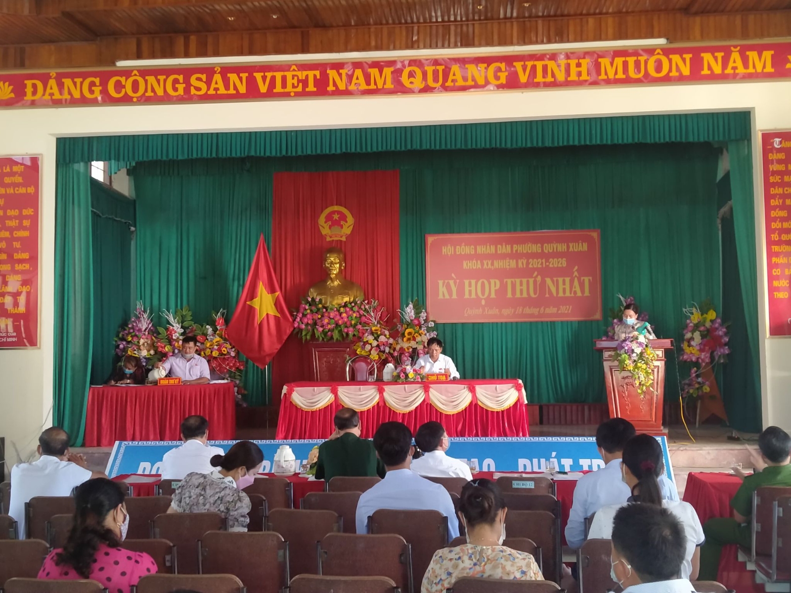 Kỳ họp thứ nhất Hội đồng nhân dân phường Quỳnh Xuân (Khóa XX), nhiệm kỳ 2021-2026